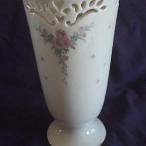 LENOX VASE